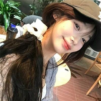九尾藏不住